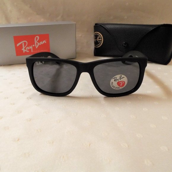 Ray-Ban Accessories - Ray-Ban Justin Classic Polarized RB4165 54…